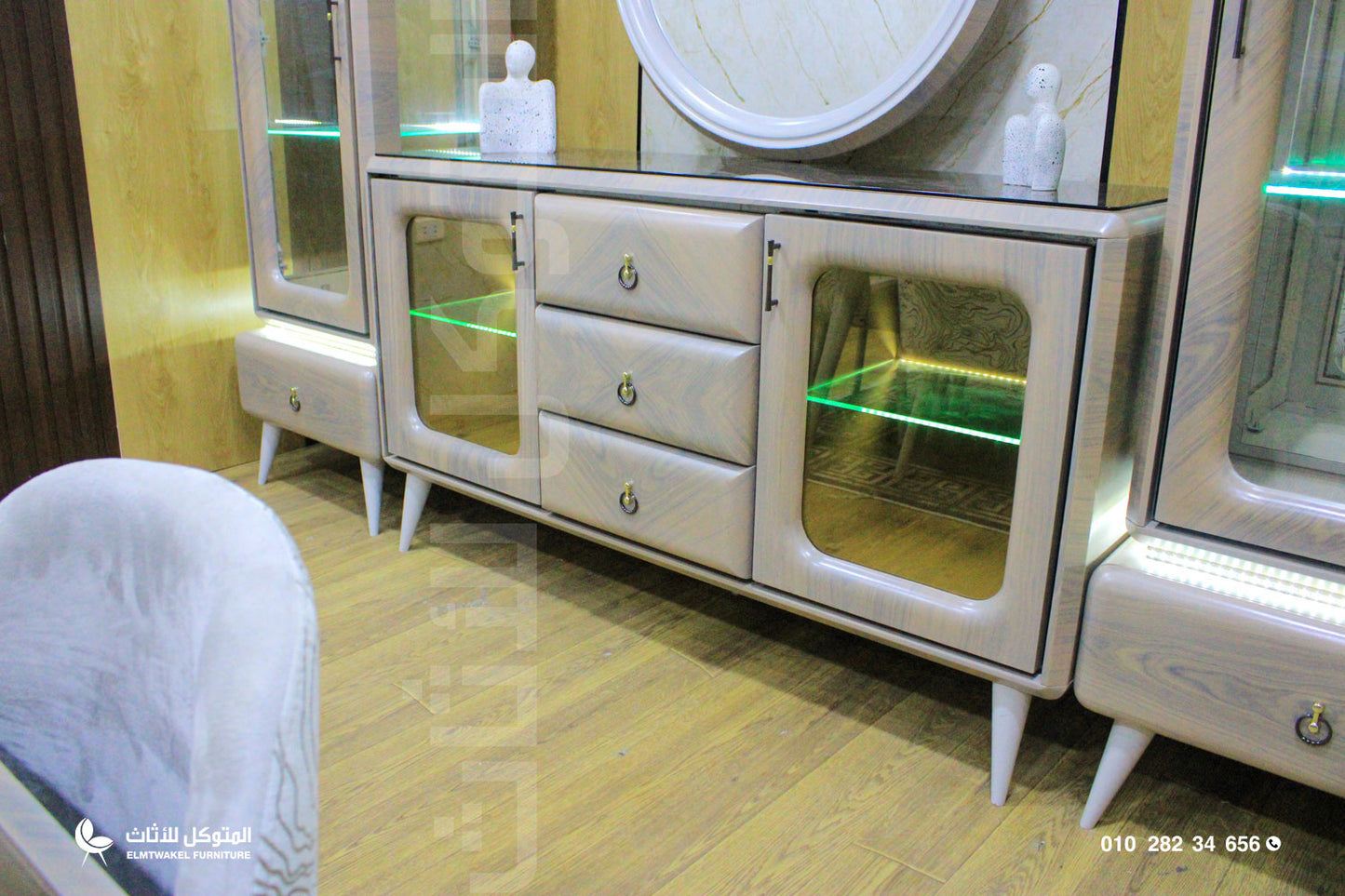 غرفة سفره ليرا