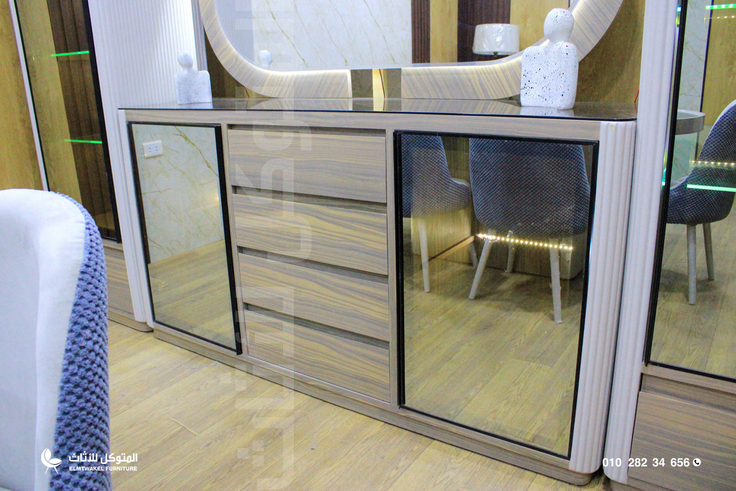 غرفة سفره قمر