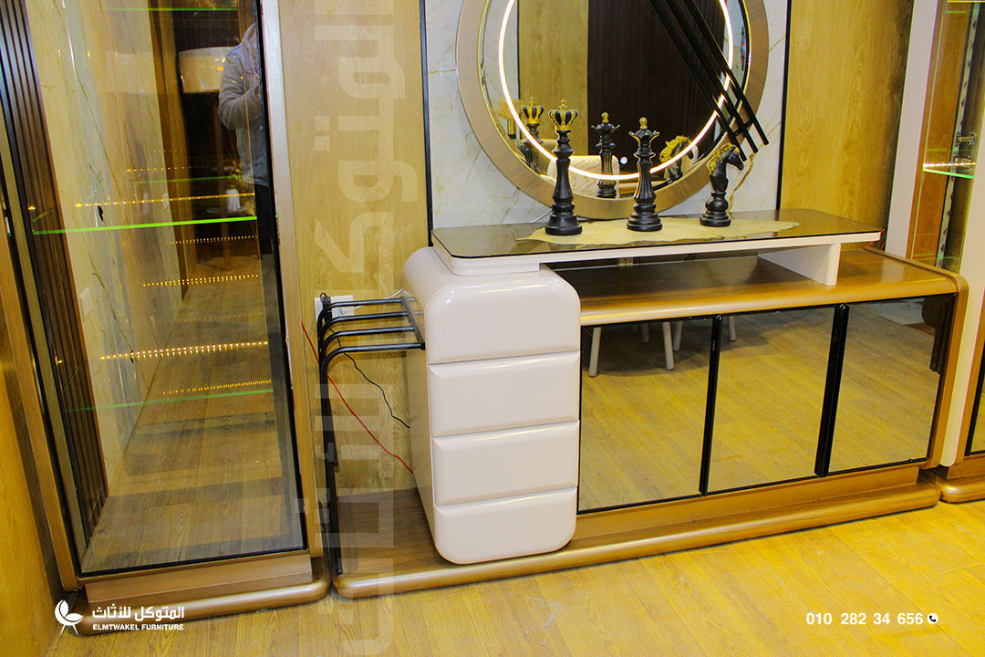 غرفة سفرة السلم